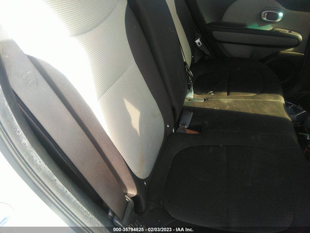 KIA Soul Base 2015 KNDJN2A21F7773853 Image 9