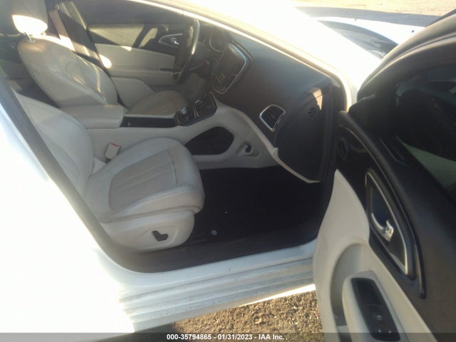 Chrysler 200 C 2015 1C3CCCCB1FN585092 Image 6