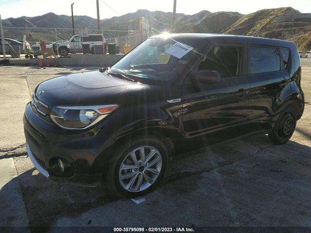 KIA SOUL + 2018 KNDJP3A5XJ7531906 Image 2