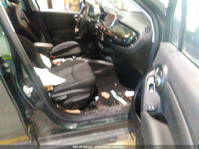 2019 Fiat 500X, VIN: ZFBNFYA16KP790962