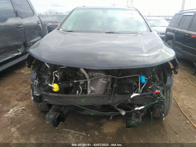 2GNAXSEV0J6106125 Chevrolet EQUINOX LT
