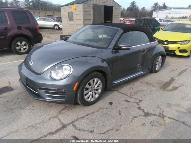 2018 Volkswagen Beetle, VIN: 3VW5DAAT1JM515352