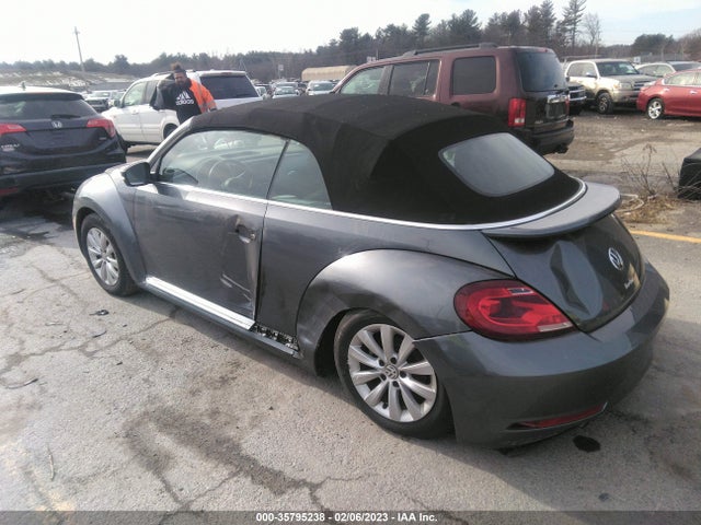 2018 Volkswagen Beetle, VIN: 3VW5DAAT1JM515352