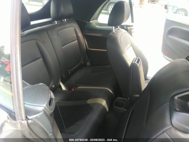 2018 Volkswagen Beetle, VIN: 3VW5DAAT1JM515352