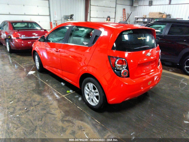 Chevrolet SONIC LT 2015 1G1JC6SH0F4109828 Image 3