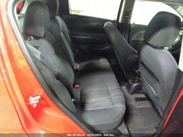 Chevrolet SONIC LT 2015 1G1JC6SH0F4109828 Image 8
