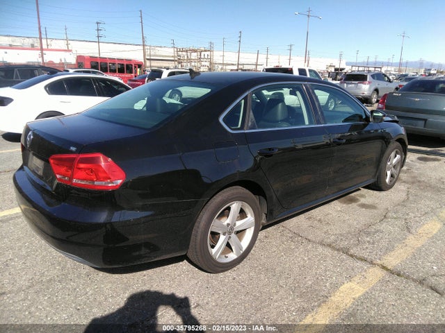 1VWBP7A39DC138868 Volkswagen Passat Se W/sunroof & Nav