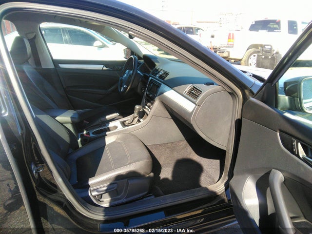 1VWBP7A39DC138868 Volkswagen Passat Se W/sunroof & Nav