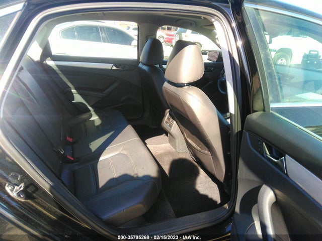 1VWBP7A39DC138868 Volkswagen Passat Se W/sunroof & Nav