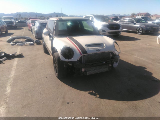 2011 MINI COOPER HARDTOP S VIN: WMWSV3C51BTY15633