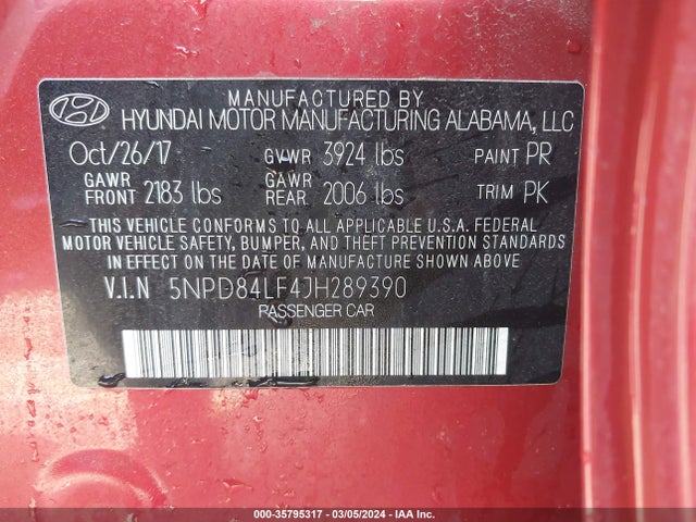 2018 HYUNDAI ELANTRA SEL VIN: 5NPD84LF4JH289390