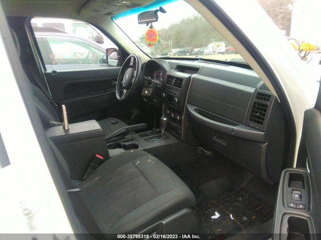 1J4PN2GK2BW552791 Jeep Liberty