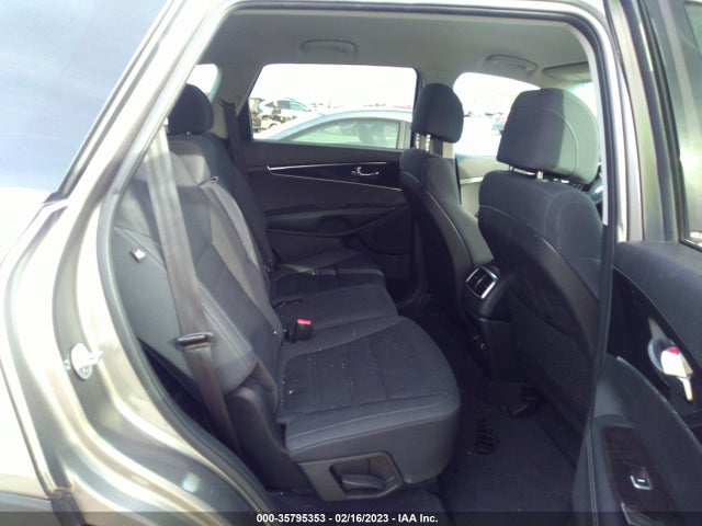 KIA SORENTO LX 2017 5XYPGDA35HG282555 Image 10