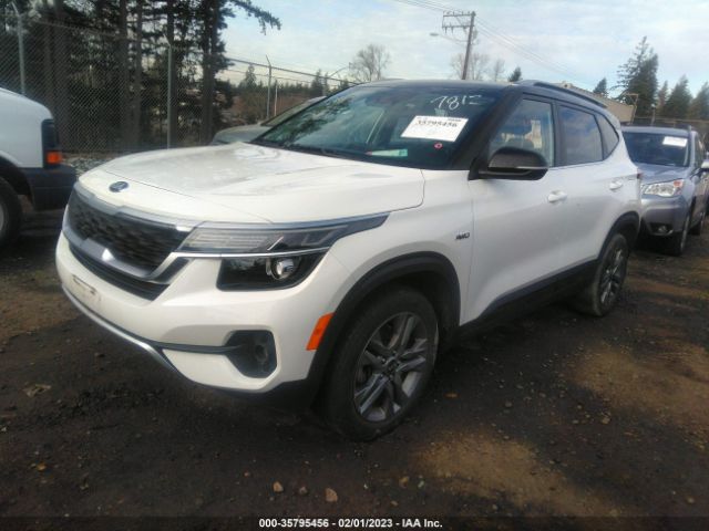 KNDEUCAAXM7157812 KIA SELTOS S