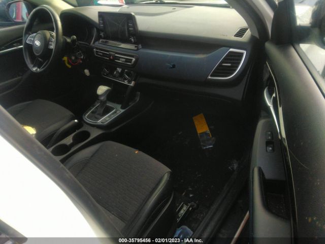 KNDEUCAAXM7157812 KIA SELTOS S