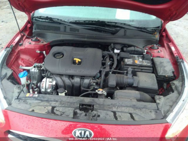 3KPF24AD8ME409843 KIA Forte Lxs