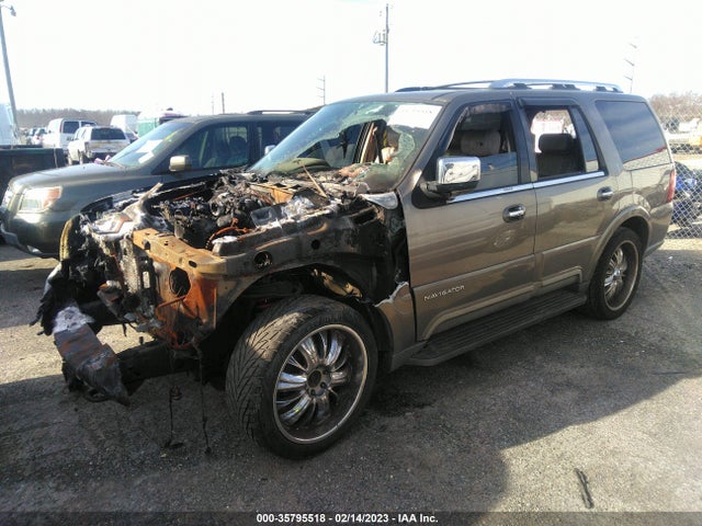 2004 LINCOLN NAVIGATOR LUXURY/ULTIMATE VIN: 5LMFU28R14LJ18925