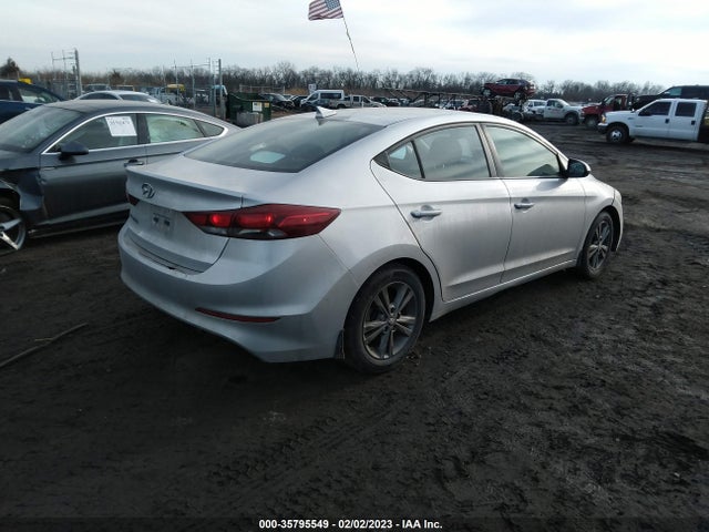2018 HYUNDAI ELANTRA SEL VIN: 5NPD84LF2JH238650