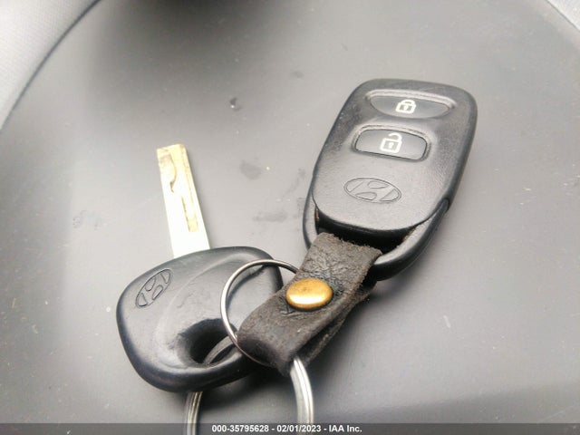 2016 HYUNDAI ACCENT SE VIN: KMHCT4AE6GU161554