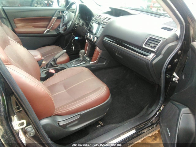 Subaru Forester Touring 2018 JF2SJGWC5JH579796 Image 5