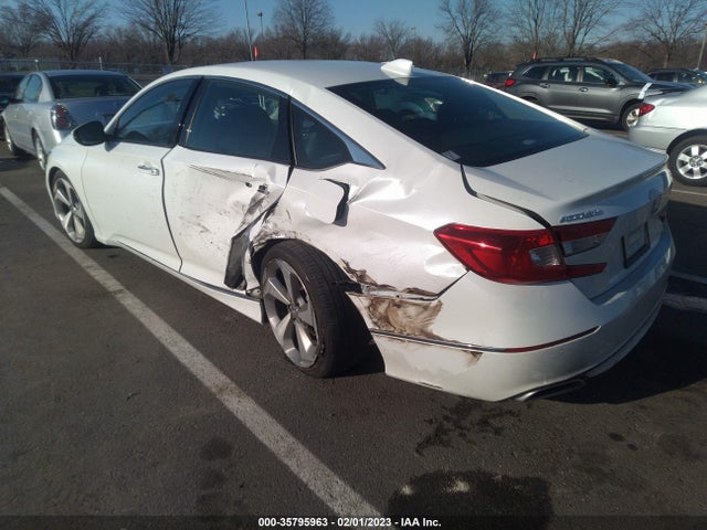 2018 Honda Accord, VIN: 1HGCV1F92JA037333