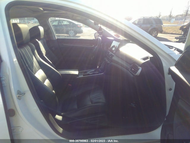 2018 Honda Accord, VIN: 1HGCV1F92JA037333