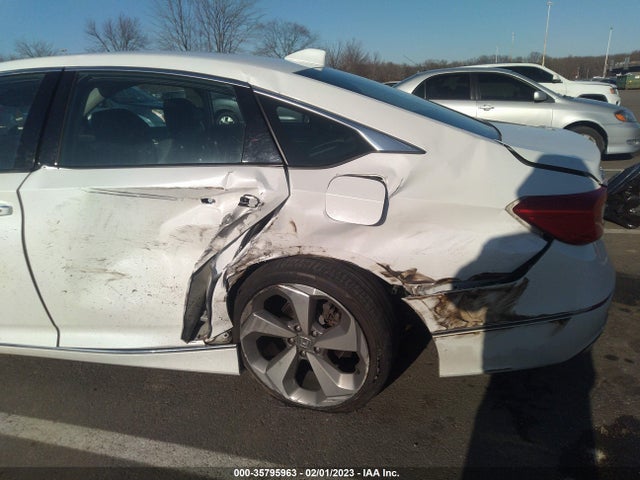 2018 Honda Accord, VIN: 1HGCV1F92JA037333