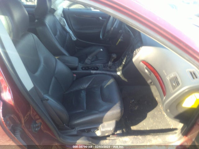 2004 VOLVO V70 VIN: YV1SW61T042435141