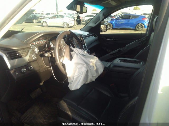 2016 Chevrolet Suburban, VIN: 1GNSKJKC9GR140769