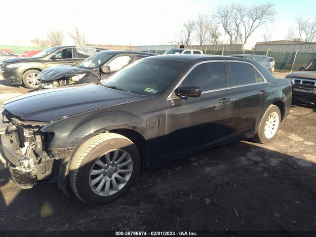 Chrysler 300 2012 2C3CCAAG4CH104677 Image 2