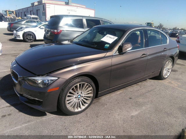 BMW 3 Series 328i 2012 WBA3A5G54CNP16803 Image 2