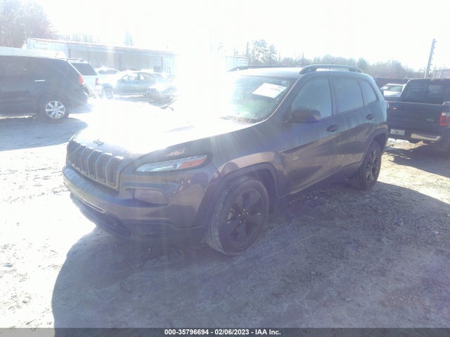 2016 Jeep Cherokee, VIN: 1C4PJLAB8GW323832