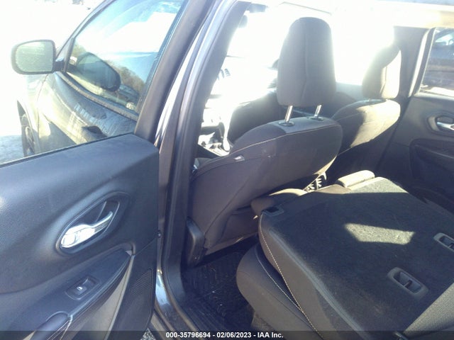 2016 Jeep Cherokee, VIN: 1C4PJLAB8GW323832