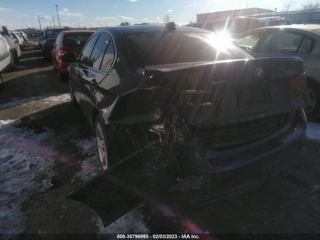 BMW 3 Series 330i Xdrive 2018 WBA8D9G58JNU67214 Image 4