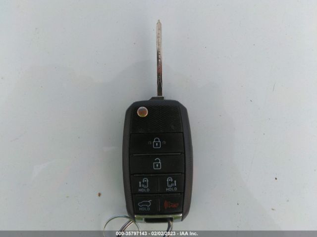 KNDMB5C18G6148319 KIA SEDONA LX