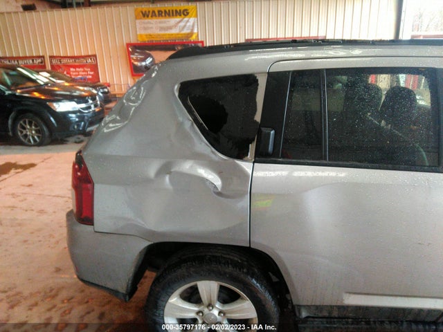 1C4NJCEA1GD620283 Jeep Compass Latitude