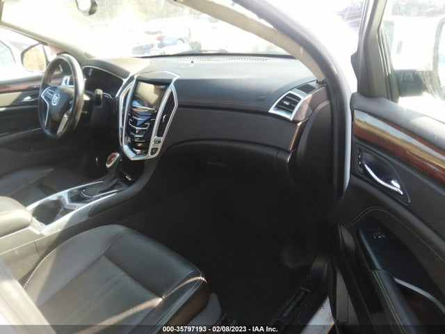 2016 Cadillac SRX, VIN: 3GYFNBE33GS538196