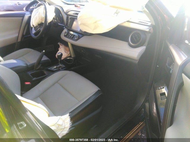 2016 Toyota RAV4, VIN: JTMDJREV2GD053227