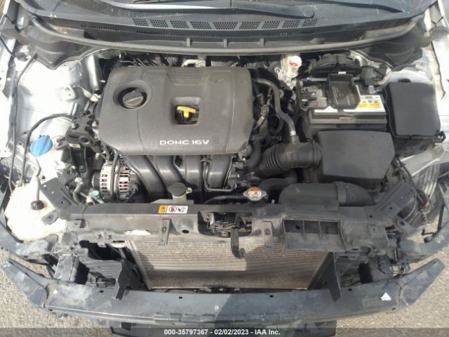 3KPFL4A79JE262239 KIA FORTE LX