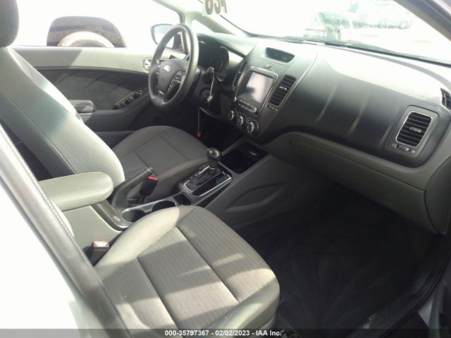 3KPFL4A79JE262239 KIA FORTE LX