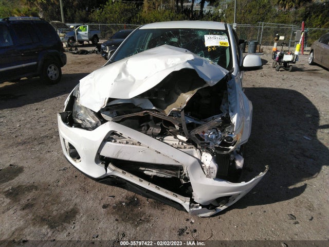 4A4AP3AU1EE010445 Mitsubishi Outlander Sport Es
