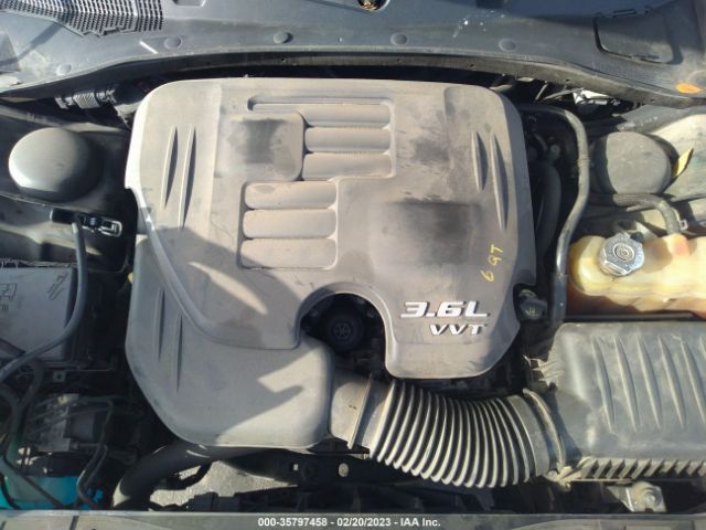 2C3CDXHG2GH132215 Dodge Charger Sxt