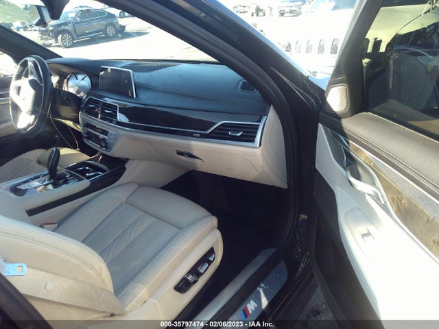 BMW 7 Series 750i 2019 аукцион фото