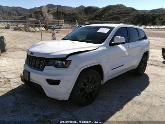 1C4RJFAG4JC468610 Jeep Grand Cherokee Altitude