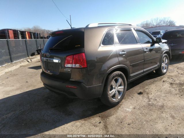 5XYKUDA25DG398083 KIA SORENTO EX