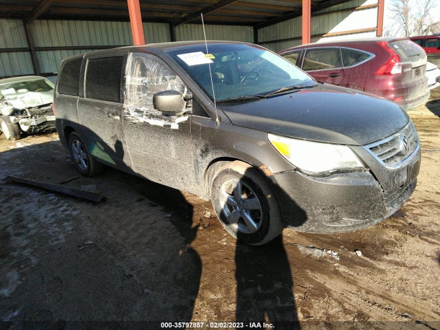 2010 VOLKSWAGEN ROUTAN SE VIN: 2V4RW3D13AR202631