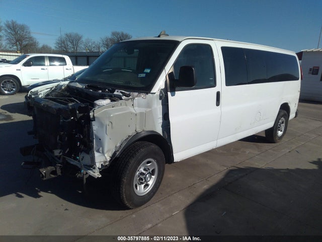 Chevrolet Express Passenger Lt 2018 1GAZGPFG9J1259669 Image 2
