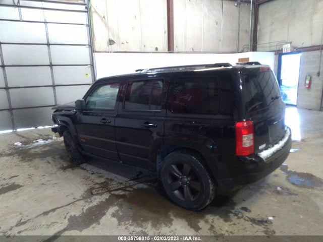 1C4NJPBB0GD790784 Jeep Patriot 75th Anniversary