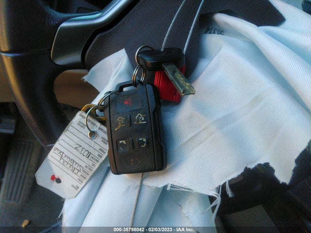 Chevrolet Suburban Lt 2016 1GNSKHKC8GR170516 Image 3