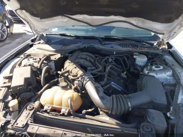 1FA6P8AM9G5282213 Ford Mustang V6